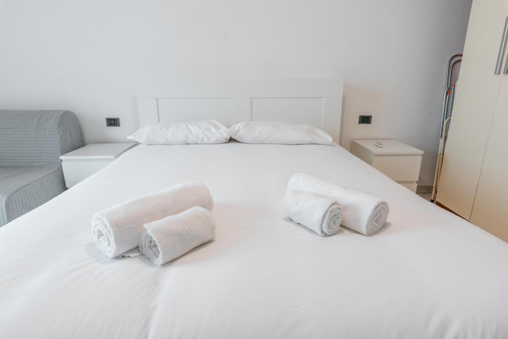 Ihost Apartment - De Andreis 11 ミラノ エクステリア 写真